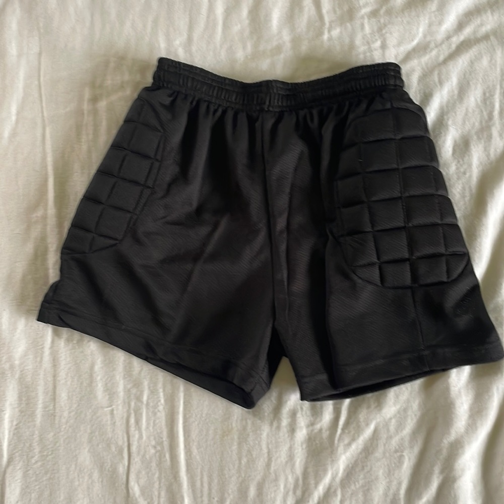 Umbro, Goalkeeper Padded Shorts, Unisex Size Youth Small, Black